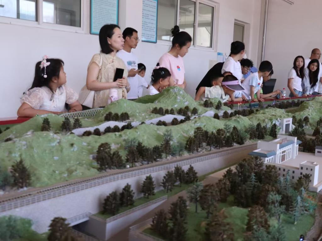 17130 健康成长”主题研学活动合影